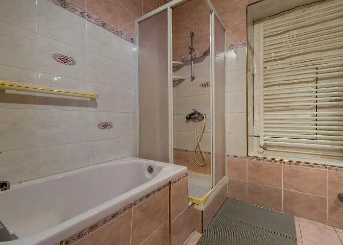 Apartament Mediterranes Nur 500 Meter Zum Mit Blick Auf Den Fluss Dubracina *