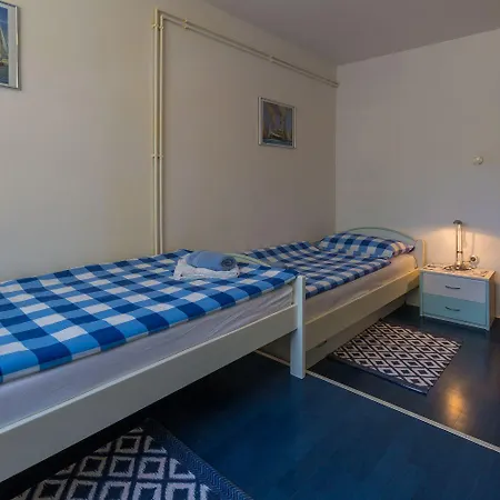 Mediterranes Nur 500 Meter Zum Mit Blick Auf Den Fluss Dubracina ツリクヴェニツァ