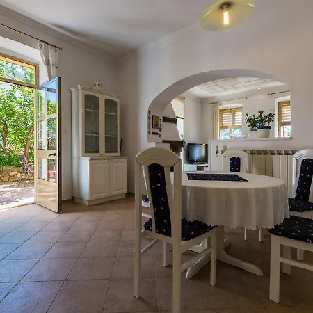 アパート Mediterranes Nur 500 Meter Zum Mit Blick Auf Den Fluss Dubracina *